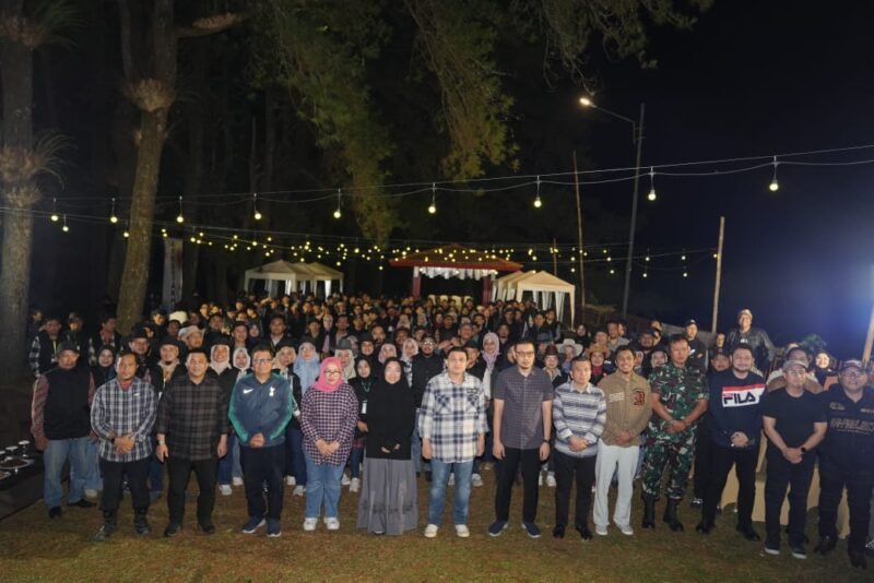 Wali Kota Makassar, Munafri Arifuddin secara resmi menutup kegiatan Retret Lurah se-Kota Makassar yang digelar di Malino, Kabupaten Gowa, Sabtu malam (11/10/2025)