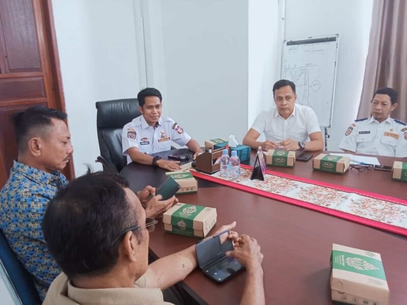 Dinas Perhubungan (Dishub) Kota Makassar menerima kunjungan kerja rombongan Komisi III DPRD Kabupaten Jeneponto, di Ruang Rapat Dishub Kota Makassar, Rabu 12 November 2025