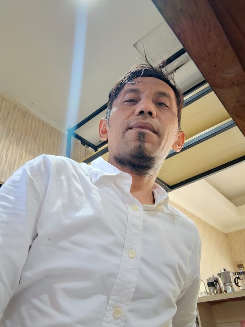 Calon Ketua RW 1 No urut 2 , Saripuddin (Papi Podang) Kelurahan Kassi- Kassi, Kecamatan Rappocini