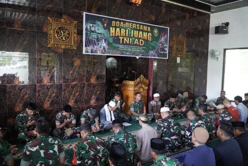 Kodim 1406/Wajo melaksanakan doa bersama yang berlangsung khidmat di Masjid Al-Ikhlas Makodim, Jalan Kejaksaan No. 55, Kelurahan Bulupabbulu, Kecamatan Tempe, Kabupaten Wajo, Jumat 12 Desember 2025