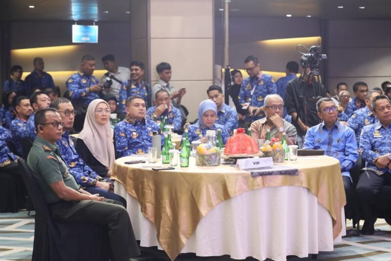 Kepala Dinas Perumahan dan Kawasan Permukiman (Disperkim) Kota Makassar, Mahyuddin, menghadiri kegiatan Refleksi Akhir Tahun Pemerintah Kota Makassar Tahun 2025 yang digelar di Hotel Novotel Makassar, Rabu (17/12/2025)