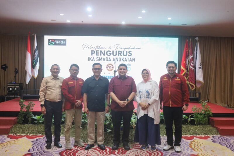 Wali Kota Makassar, Munafri Arifuddin menghadiri kegiatan Pengukuhan Pengurus Ikatan Alumni SMA Negeri 2 Makassar (IKA SMADA) yang digelar di Swiss-Belhotel Makassar, Jalan Ujung Pandang, Sabtu malam (17/1/2025)