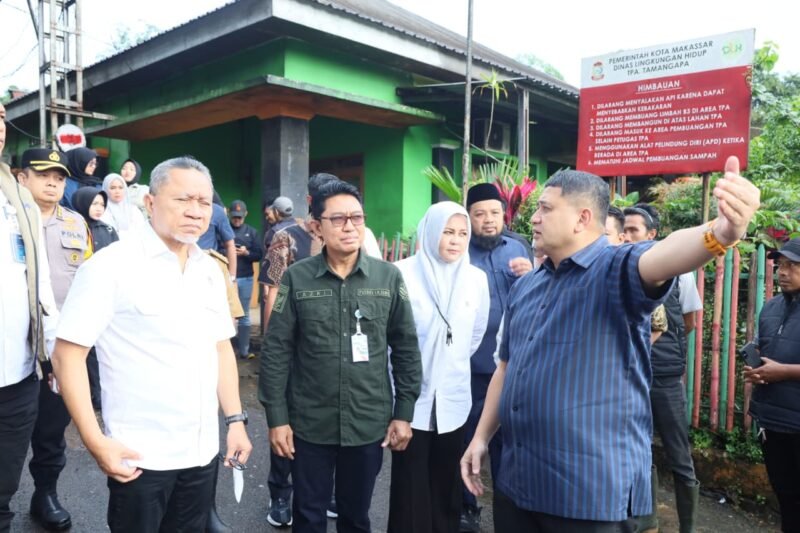 Menteri Koordinator Bidang Pangan RI, Zulkifli Hasan, didampingi langsung oleh Wali Kota Makassar Munafri Arifuddin, Kepala Dinas Lingkungan Hidup Helmy Budiman, meninjau langsung TPA Antang, Jumat (6/2/2026)