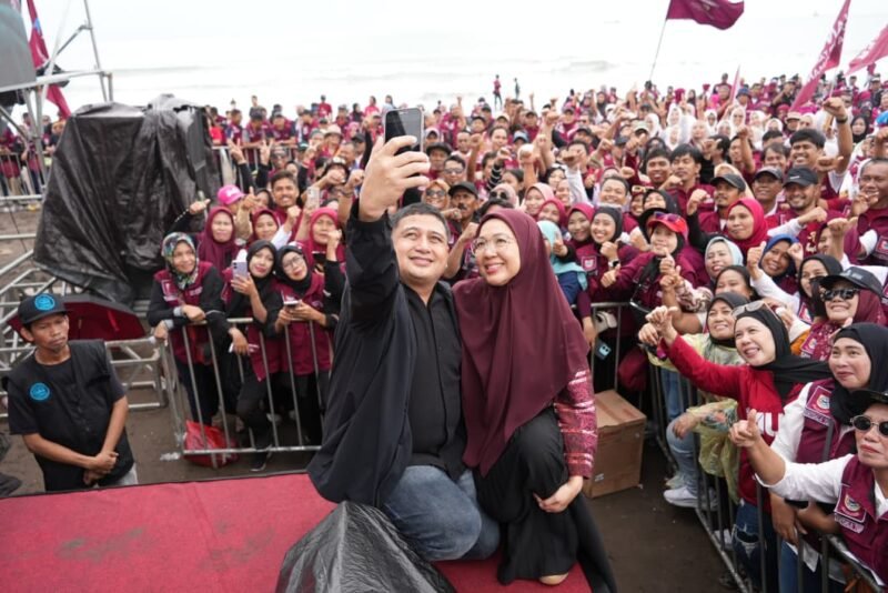 Wali Kota Makassar, Munafri Arifuddin gelar silaturahmi bersama Ketua RT/RW se-Kota Makassar, di Pantai Bosowa, Minggu( 8/2/2026)