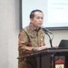 Di hadapan jajaran Pemerintah Kota Makassar, Dirjen) Bina Keuangan Daerah Kemendagri RI, Agus Fatoni, menegaskan bahwa profesionalisme aparatur pengelola anggaran harus dibuktikan dengan kompetensi yang terukur melalui sertifikasi resmi, Selasa (24/2/2026)