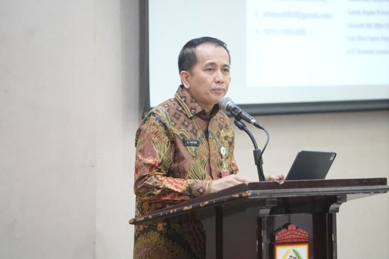 Di hadapan jajaran Pemerintah Kota Makassar, Dirjen) Bina Keuangan Daerah Kemendagri RI, Agus Fatoni, menegaskan bahwa profesionalisme aparatur pengelola anggaran harus dibuktikan dengan kompetensi yang terukur melalui sertifikasi resmi, Selasa (24/2/2026)