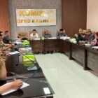 Komisi III DPRD Kabupaten Wajo menggelar Rapat Dengar Pendapat Umum (RDPU) untuk membahas polemik terkait interpretasi hukum aktivitas penggalian tanah atau yang sering disebut sebagai Tambang Galian C