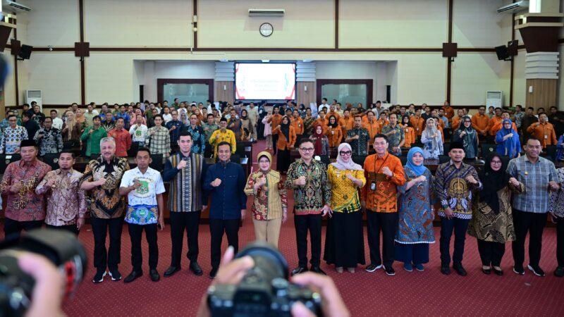 Wawali Kota Makassar, Aliyah Mustika Ilham menghadiri acara Penandatanganan MoU tentang Penyediaan, Pemanfaatan, dan Pengembangan Data dan/atau Informasi Statistik dalam rangka pembangunan daerah Provinsi Sulsel di Gedung Rapim Kantor Gubernur Sulsel, Jumat (13/3/2026)