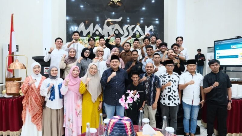 Wali Kota Makassar, Munafri Arifuddin menghadiri kegiatan Buka Puasa Bersama Selebgram se-Kota Makassar yang berlangsung di Baruga Anging Mammiri, Rumah Jabatan Wali Kota Makassar, Sabtu (14/3/2026)