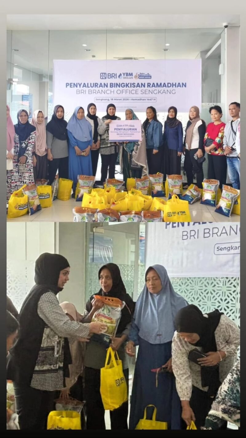 , BRI Cabang Sengkang bersama YBM BRILiaN menyalurkan bingkisan Ramadhan kepada masyarakat yang membutuhkan