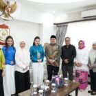 Wali Kota Makassar Munafri Arifuddin, bersama Ketua TP PKK Kota Makassar Melinda Aksa, menerima kunjungan Gubernur Maluku Utara Sherly Tjoanda, di Rumah Jabatan Wali Kota Makassar, Sabtu (28/03/2026)
