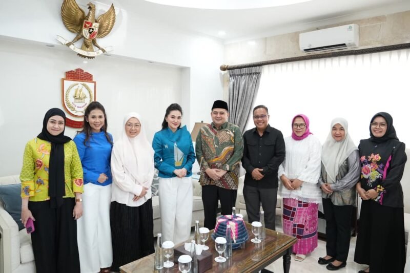 Wali Kota Makassar Munafri Arifuddin, bersama Ketua TP PKK Kota Makassar Melinda Aksa, menerima kunjungan Gubernur Maluku Utara Sherly Tjoanda, di Rumah Jabatan Wali Kota Makassar, Sabtu (28/03/2026)