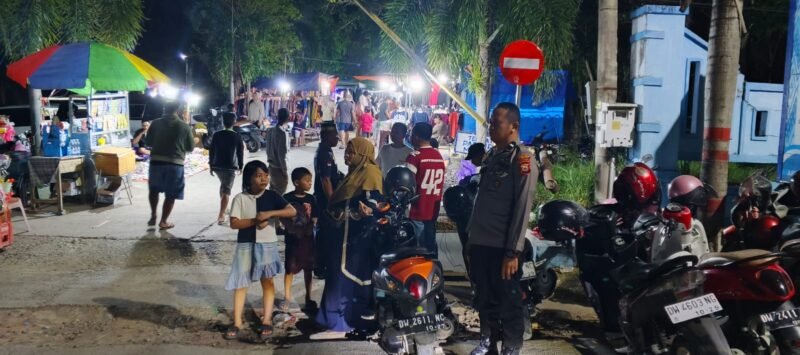 Personel Polsek Tempe Polres Wajo kembali mengintensifkan kehadiran polisi di tengah masyarakat melalui kegiatan Patroli Biru (Blue Light Patrol)