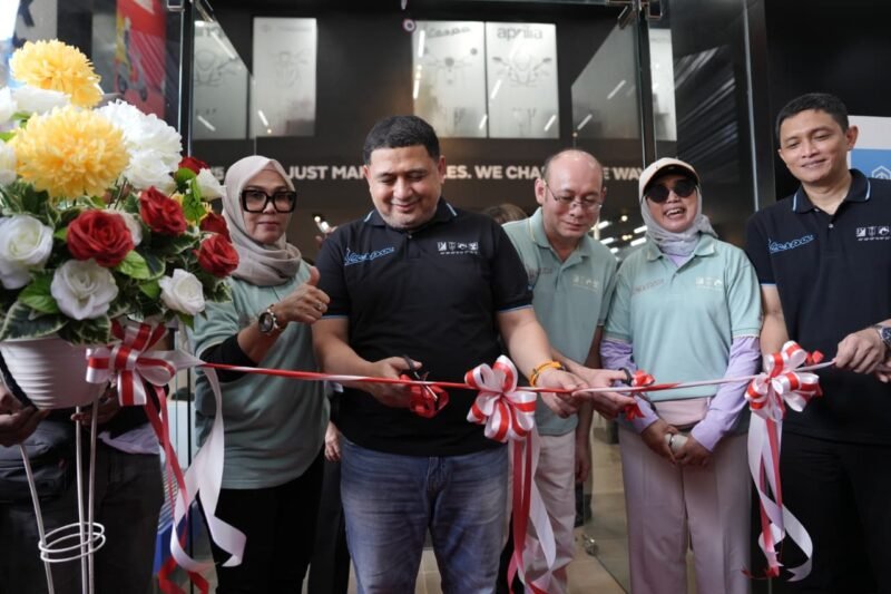 Wali Kota Makassar, Munafri Arifuddin, menghadiri Grand Opening dan meresmikan hadirnya Showroom Motoplex Putra Sulawesi di Makassar yang berlokasi di Jalan Veteran Selatan, Minggu (29/03/2026)