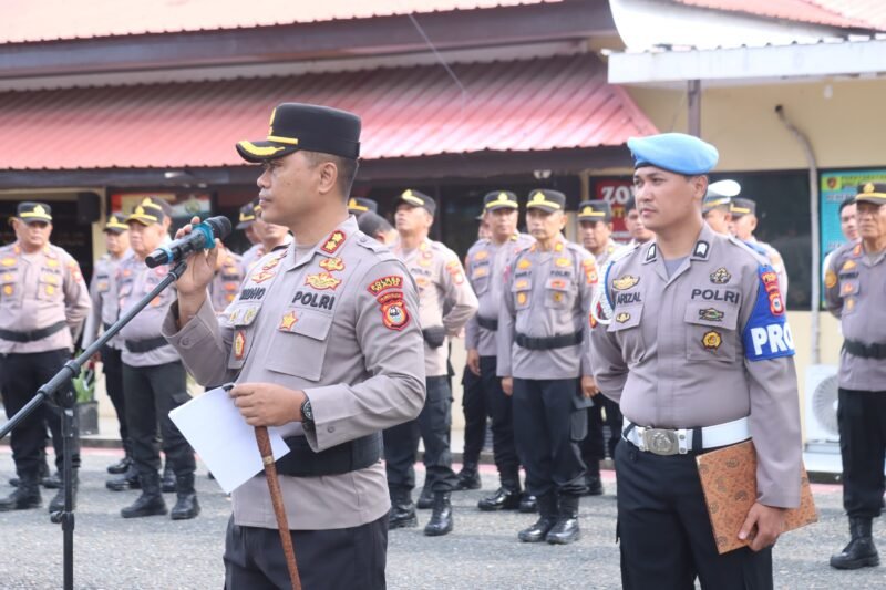 Kepolisian Resor (Polres) Wajo menggelar apel siaga keamanan dan ketertiban masyarakat (kamtibmas) secara serentak untuk mengantisipasi potensi aksi unjuk rasa dan dinamika isu nasional, Senin (30/3/2026)
