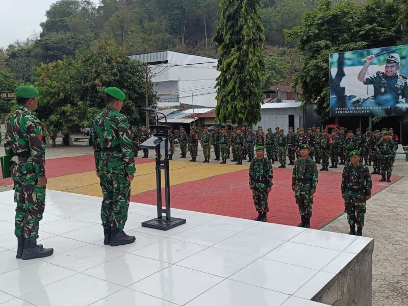 Kodim 1406/Wajo kembali melaksanakan kegiatan Upacara Bendera rutin yang berlangsung khidmat di Lapangan Makodim 1406/Wajo, Jalan Kejaksaan No. 55, Kelurahan Bulupabbulu, Kecamatan Tempe, pada Senin (06/04/2026)