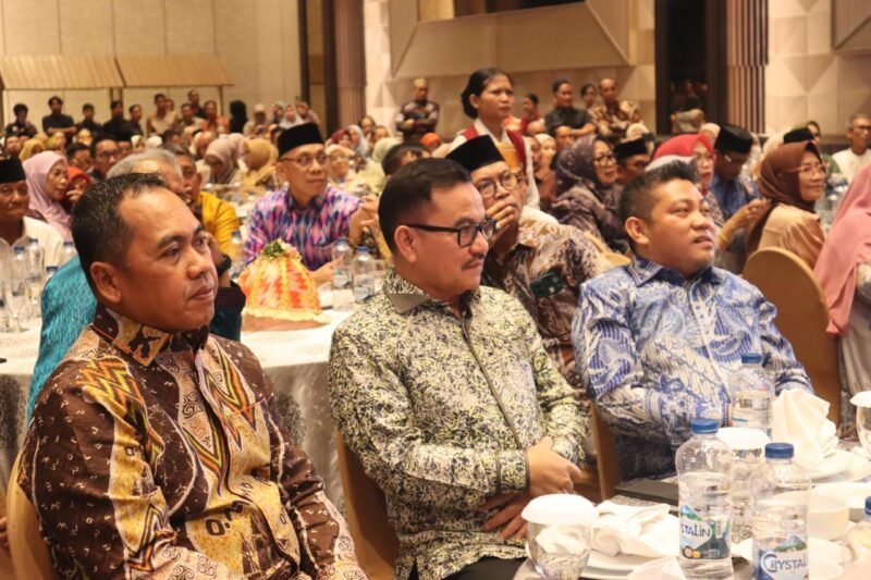 Bupati Wajo Andi Rosman menghadiri acara Halal Bihalal KEMAWA yang berlangsung khidmat di Hotel Claro, Makassar, Sabtu (18/4/2026)