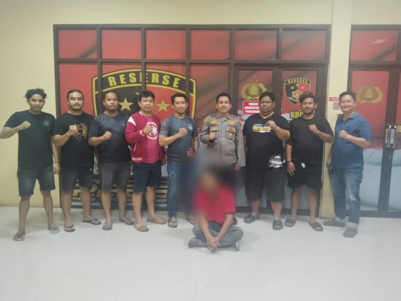 Tim gabungan dari Polsek Sajoanging bersama Unit Resmob Polres Wajo berhasil mengamankan seorang pria berinisial M alias Ancu, terduga pelaku penganiayaan berat yang terjadi di Desa Towalida, Kecamatan Sajoanging, Kabupaten Wajo