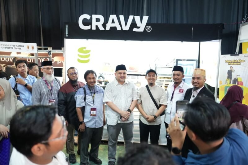 Wali Kota Makassar, Munafri Arifuddin, mengunjungi gelaran 15th Muslim Life Fair yang berlangsung di Summarecon Mutiara Makassar Convention Center (SMMCC), Sabtu (3/5/2026)