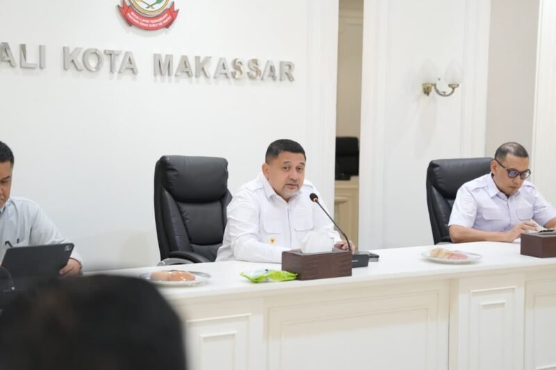 Wali Kota Makassar, Munafri Arifuddin memimpin rapat koordinasi persiapan kegiatan di Balai Kota Makassar, Rabu (6/5/2026)