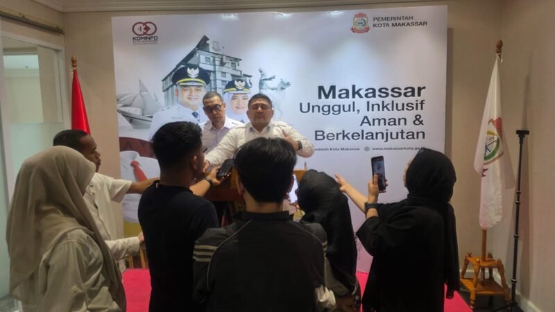 Wali Kota Makassar, Munafri Arifuddin memberikan keterangan pers terkait pelaksanaan SPMB 2026 Makassar, Kamis (07/5/2026)