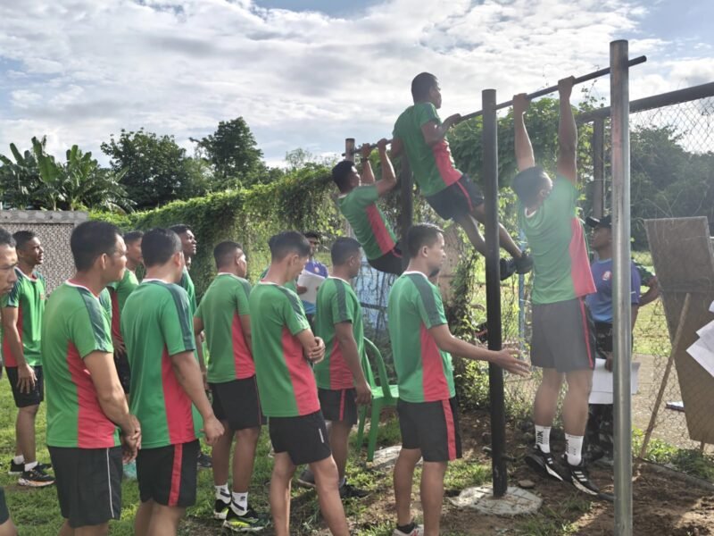 Kodim 1406/Wajo menggelar Kesamaptaan Jasmani (Garjas) Periodik I Tahun Anggaran 2026. Kegiatan ini dipusatkan di Lapangan Stadion Andi Ninnong, Jalan Rusa, Kecamatan Tanasitolo, Kabupaten Wajo, Senin (25/5/2026)