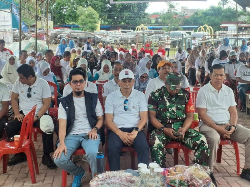 Anggota Komisi I DPRD Wajo, Amran menghadiri aksi penanaman pohon dalam rangka memperingati Hari Lingkungan Hidup Sedunia (HLH) 2026 yang dipusatkan di kawasan Islamic Center Palaguna, Selasa (9/6/2026)