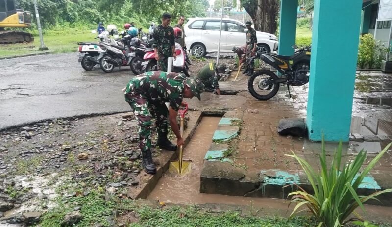 Kodim 1406/Wajo bersama Pemerintah Kabupaten Wajo menggelar aksi Karya Bhakti berskala besar di kawasan Stadion Andi Ninnong, Kecamatan Tempe, Kabupaten Wajo, Jumat (12/6/2026)
