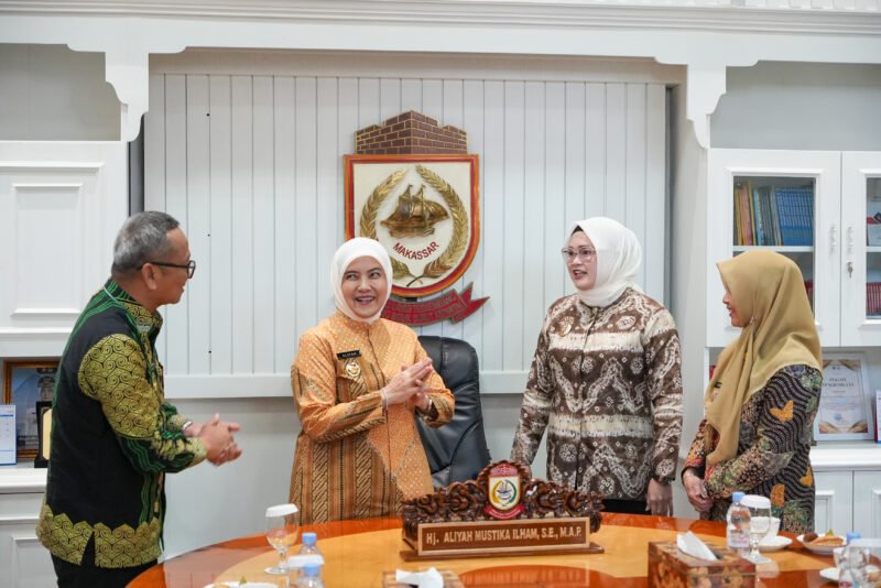 Wakil Wali Kota Makassar, Aliyah Mustika Ilham, menerima kunjungan silaturahmi dan audiensi Bupati Tabalong, Wakil Wali Kota Pagar Alam, serta Wakil Bupati Banyuasin di Ruang Rapat Wakil Wali Kota Makassar, Balai Kota Makassar, Jumat (10/7/2026)