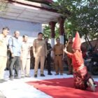 Wali Kota Makassar, Munafri Arifuddin memantau hari pertama masuk sekolah atau Masa Pengenalan Lingkungan Sekolah (MPLS), tahun ajaran 2026/2027 di Sekolah Alam Bosowa, Jalan Danau Tanjung Bunga, Kelurahan Maccini Sombala, Kecamatan Tamalate, Senin (13/7/2026)