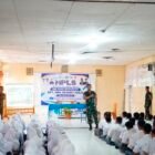 Komandan Kodim (Dandim) 1406/Wajo, Letkol Inf Harianto, S.I.P., memberikan sosialisasi penerimaan Bintara dan Tamtama Prajurit TNI AD Gelombang III Tahun Anggaran 2026 kepada siswa-siswi kelas XII SMK Negeri 1 Wajo, Senin (20/7/2026)