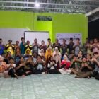 Tim Program Penguatan Kapasitas Organisasi Kemahasiswaan (PPK Ormawa) Unit Kegiatan Mahasiswa Keilmuan dan Penalaran Ilmiah (UKM KPI) Universitas Hasanuddin menggelar pelatihan program Garisi' Mannennungeng di Balai Desa Kajaolaliddong, Kabupaten Bone, pada Minggu (19/7/2026)