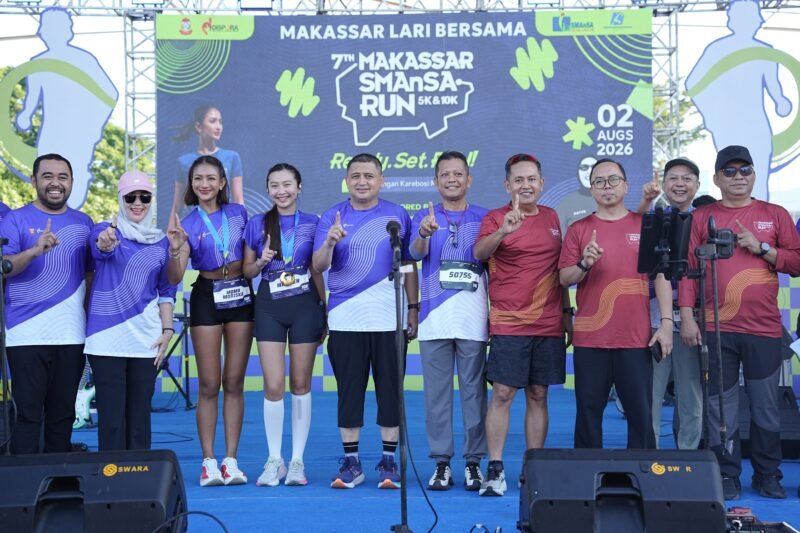 Wali Kota Makassar Munafri Arifuddin ikut meramaikan gelaran 7th Makassar SMAnSA Run 2026, Minggu pagi (2/8/2026).