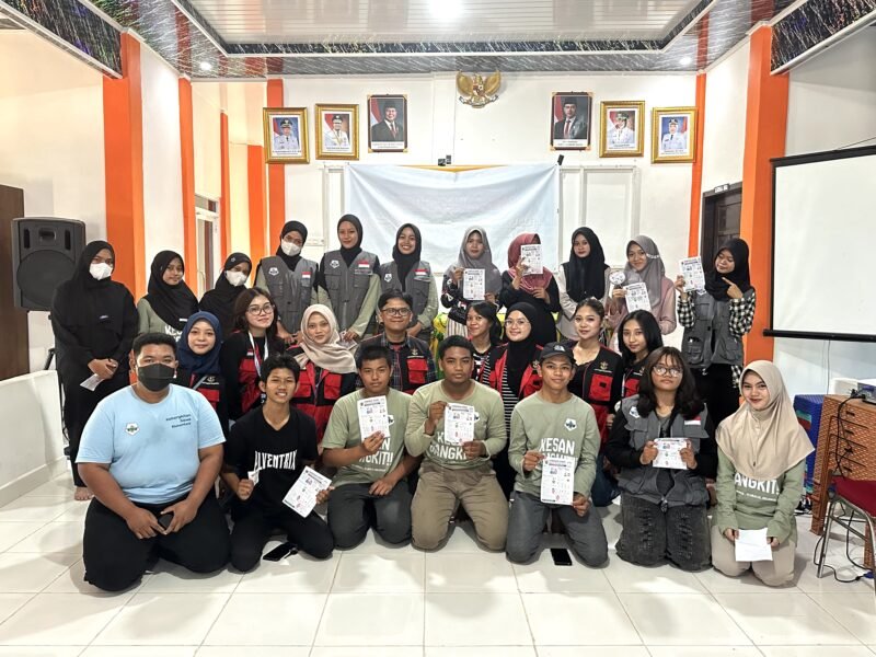 Mahasiswa Kuliah Kerja Nyata (KKN) Profesi Kesehatan Angkatan 69 Universitas Hasanuddin kembali menunjukkan komitmennya dalam meningkatkan kualitas kesehatan masyarakat melalui program edukasi kesehatan reproduksi bagi remaja