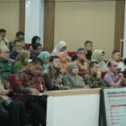 Kepala Dinas Kesehatan (Dinkes) Kota Makassar, dr. Nursaidah Sirajuddin, M.Kes., menghadiri Rapat Monitoring dan Evaluasi (Monev) pelaksanaan program dan kegiatan Pemerintah Kota Makassar di Balai Kota Makassar, Kamis (20/8/2026)