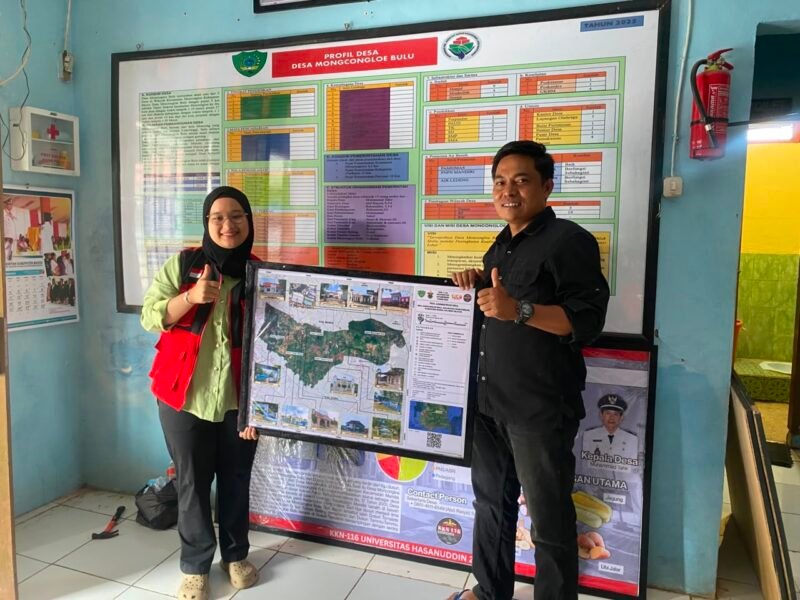 Mahasiswa Kuliah Kerja Nyata Tematik (KKN-T) Universitas Hasanuddin (Unhas) Gelombang 116 sukses menyelesaikan program kerja pembaruan peta wilayah di Desa Moncongloe Bulu, Kecamatan Moncongloe, Kabupaten Maros