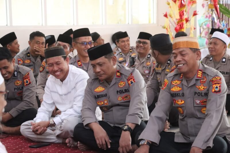 Polres Wajo menggelar Maulid Nabi Muhammad SAW di Masjid At-Taqwa Mapolres Wajo, Kamis (27/8/2026)