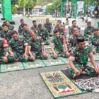 Di tengah kondisi cuaca yang masih membutuhkan curah hujan, jajaran Kodim 1406/Wajo menggelar Salat Istisqa sebagai bentuk ikhtiar dan doa memohon pertolongan Allah SWT agar hujan segera diturunkan. Kegiatan tersebut berlangsung di Makodim 1406/Wajo, Jalan Kejaksaan, Kelurahan Bulupabulu, Kecamatan Tempe, Kabupaten Wajo, Senin (31/8/2026)