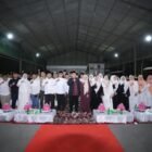 Wali Kota Makassar, Munafri Arifuddin menghadiri Peringatan Maulid Nabi Besar Muhammad SAW yang dirangkaikan dengan doa bersama untuk mengenang satu tahun tragedi 29 Agustus 2025 di Lapangan Tenis DPRD Kota Makassar, Selasa (1/9/2026) malam