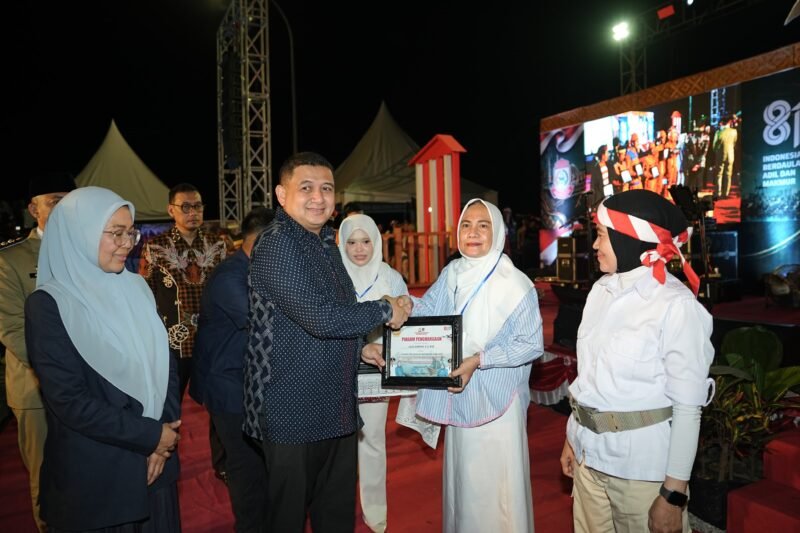 Wali Kota Makassar, Munafri Arifuddin menghadiri Pesta Rakyat Kecamatan Tamalate yang digelar di Vinue CPI, Minggu (6/9/2026) malam