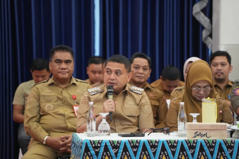 Wali Kota Makassar, Munafri Arifuddin menghadiri Rapat Monitoring dan Evaluasi terkait Penyaluran BBM Bersubsidi pada SPBU se-Sulawesi Selatan, di Rumah Jabatan Gubernur Sulsel, Senin (14/9/2026)