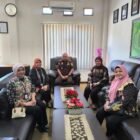 Dalam rangka mempererat hubungan kelembagaan dan membangun sinergi dengan para pemangku kepentingan di Kabupaten Wajo, Pemimpin BRI Cabang Sengkang, Asryani Abdullah, melakukan kunjungan silaturahmi ke Kantor Kejaksaan Negeri Wajo