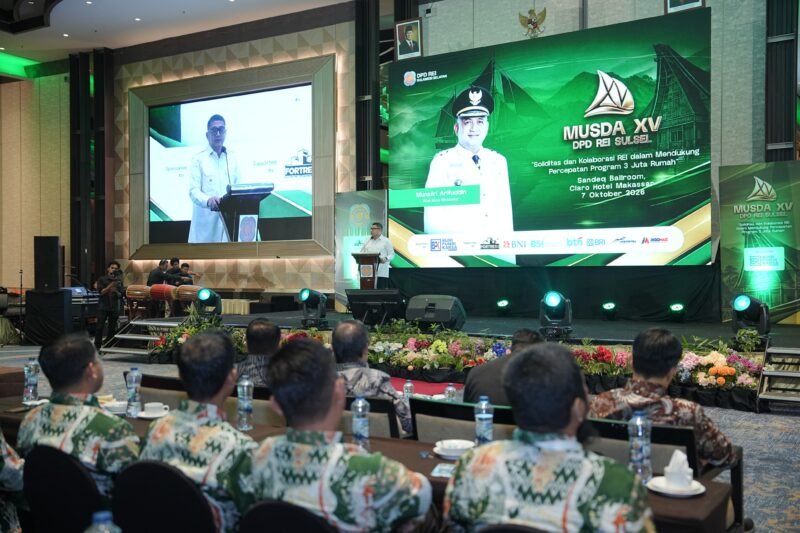 Wali Kota Makassar, Munafri Arifuddin menghadiri Pembukaan Musda XV DPD Real Estet Indonesia (REI) Sulsel di Sandeq Ballroom Hotel Claro Makassar, Rabu (7/10/2026)